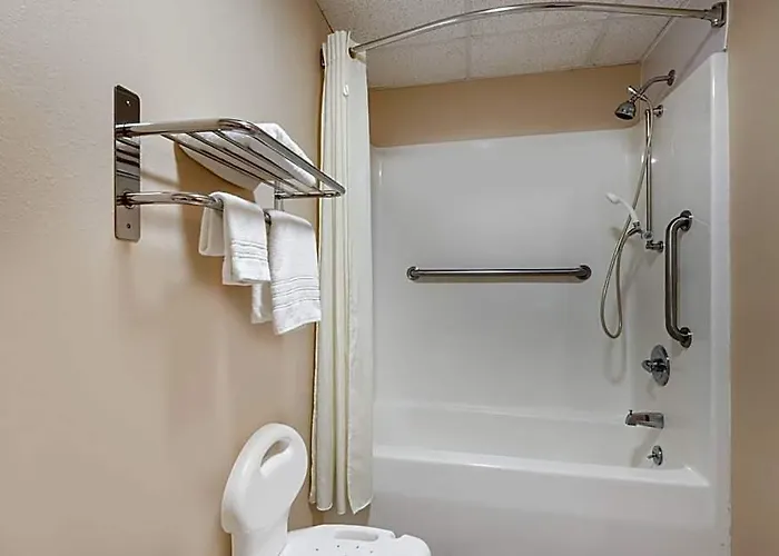 Hotel Super 8 By Wyndham Mt. Carmel Il 2*